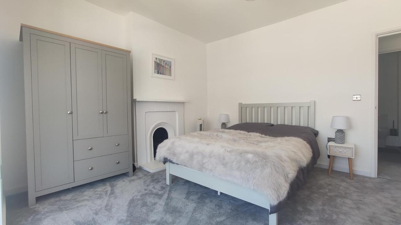 Stunning One Bedroom Holiday Flat In 韦茅斯 外观 照片